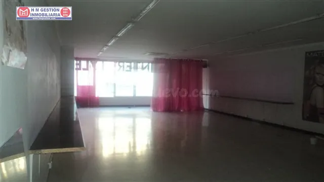 LOCAL COMERCIAL DE 300 METROS EN PRIMERA PLANTA EN LA CASTEL - foto 2