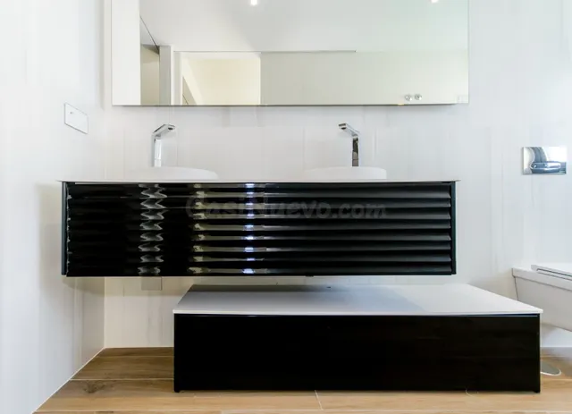 Exclusiva villa de diseño con amplia parcela, piscina privad - foto 5