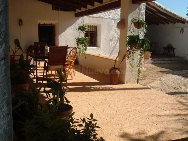 CASA EN EL PARAJE "LA LAGUNA DE ALPERA" ( A 5 Km del Casco U - foto 2