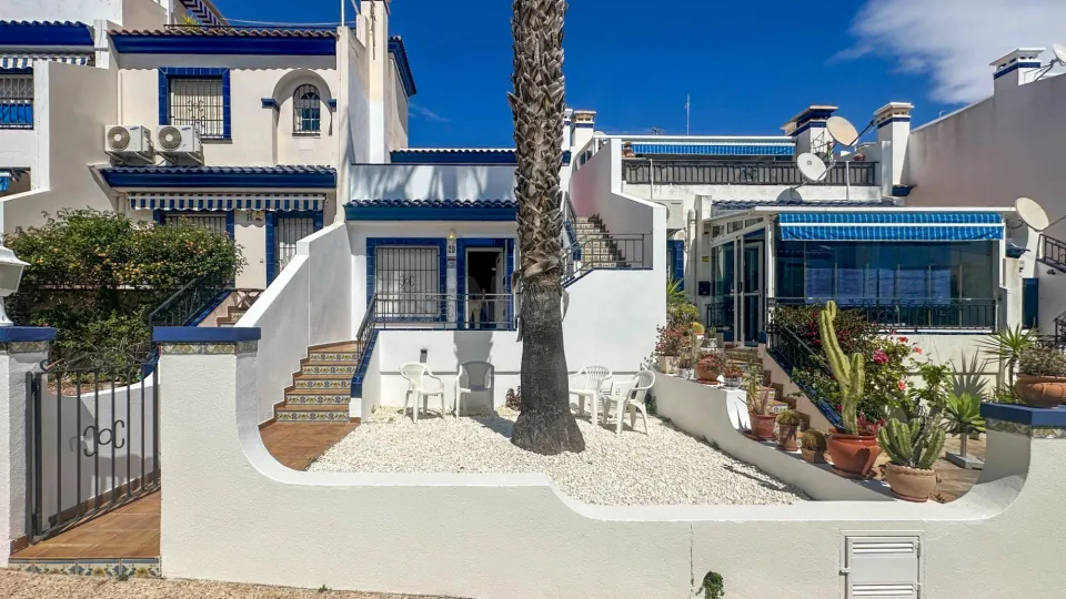 Casa 2 habitaciones 64m² en venta - Villamartín-Las Filipinas