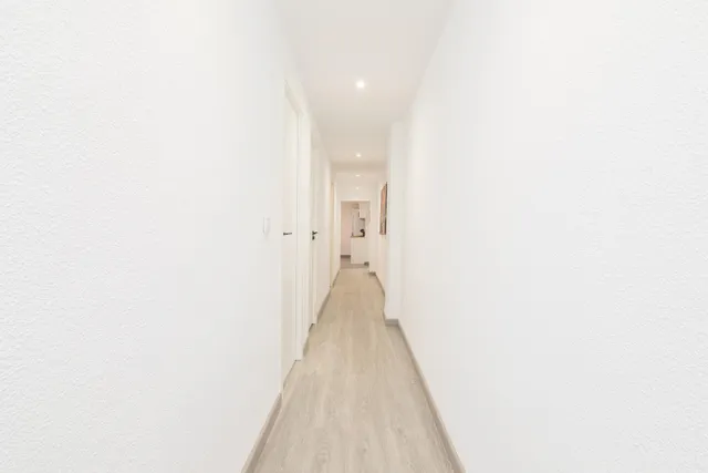 Se vende este gran piso junto Corazón de Jesús con 5 habitaciones y 5 baños ideal como inversión para rentabilizarlo!!! — 24
