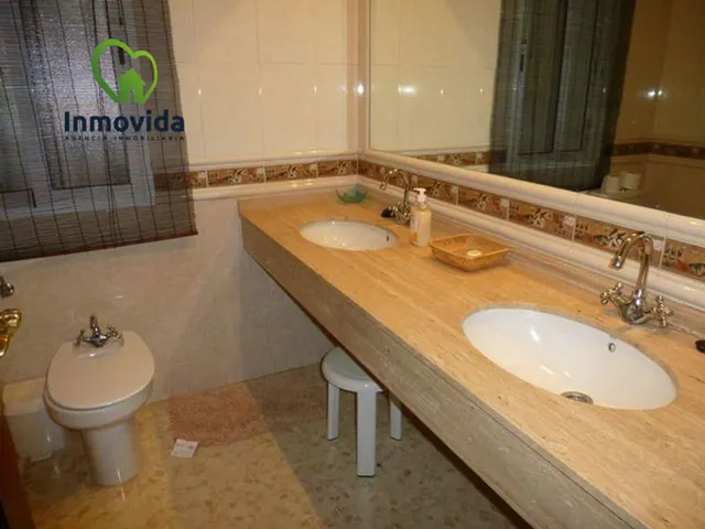 Amplio Piso en Ciudad Jardín, Córdoba - Ideal para Entrar a Vivir — 6