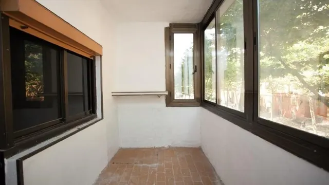 PISO EN VENTA OKUPADO EN C/ VENEZUELA — 3