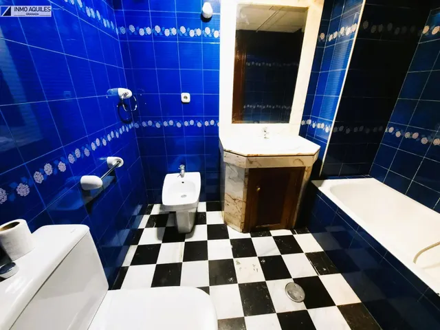 Piso 3 habitaciones 75m² en alquiler - Camino de ronda — 8
