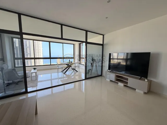 Piso de 4 dormitorios en el corazón de la Playa de Poniente, - foto 4