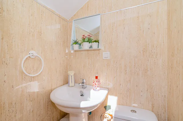 Espléndida Casa en Vega de Granada, ¡Listo para Entrar a Vivir por solo €199.990! — 12