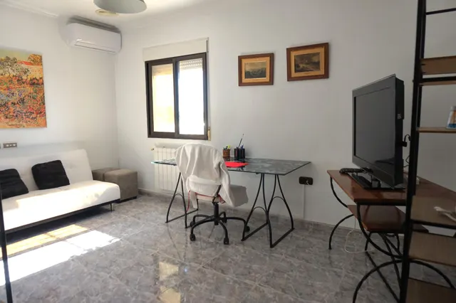 OPORTUNIDAD CHALET URBANO CON PISCINA EN LA GALIA — 32