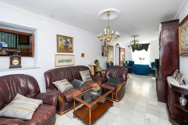 FABULOSA CASA EN EL CENTRO DE ALHENDIN — 14