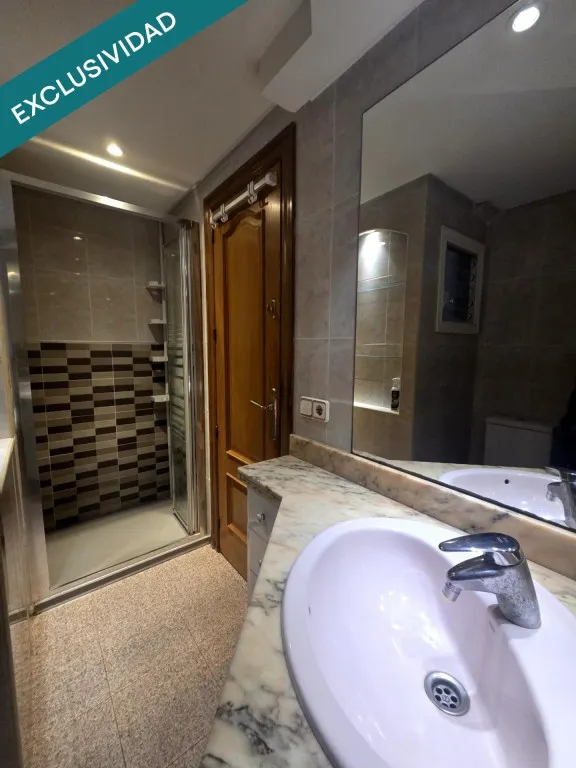 Piso reformado con 2 balcones y vistas al parque — 9