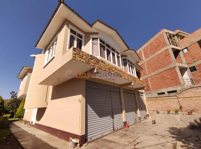 Amplia casa ideal para negocio y vivienda sobre Avenida próx - foto 5