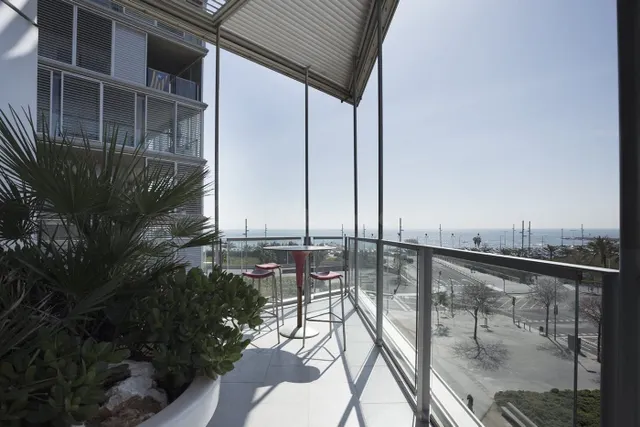 Piso 4 habitaciones 135m² en alquiler - Diagonal Mar i el Fr - foto 2
