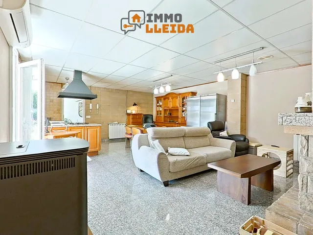 Fabuloso chalet de estilo moderno en Tárrega — 11