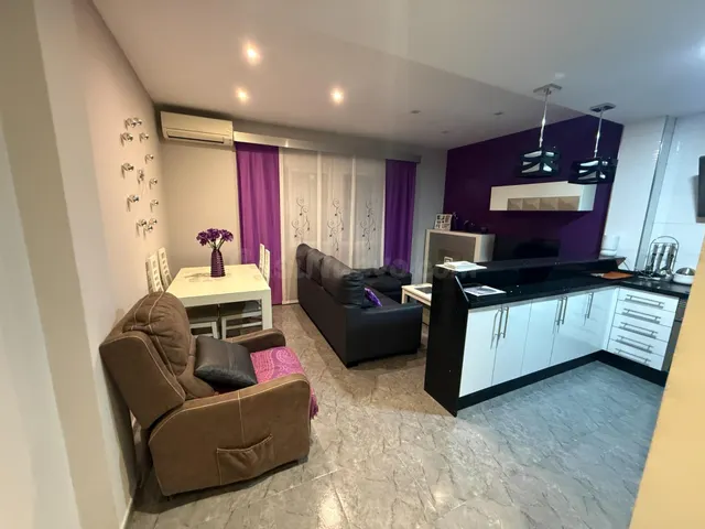 Alquiler vivienda reformada en la Malvarrosa — a 100 metros 