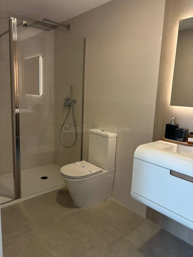 Vivienda AMUEBLADA ,,con gran terraza de 40 metros — 27