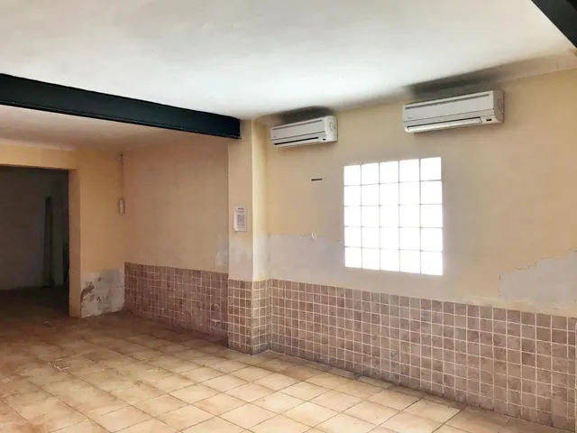 SE VENDEN DOS LOCALES  EN CALLE  CONCEPCION ARENA — 4