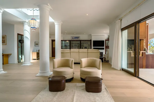 Chalet 4 habitaciones 667m² en venta - Costa del Sol — 8