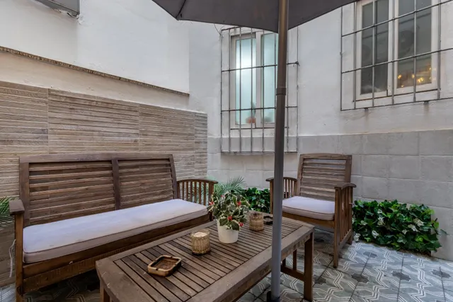 Apartamento turístico en venta con alta rentabilidad en pleno centro de Granad — 26