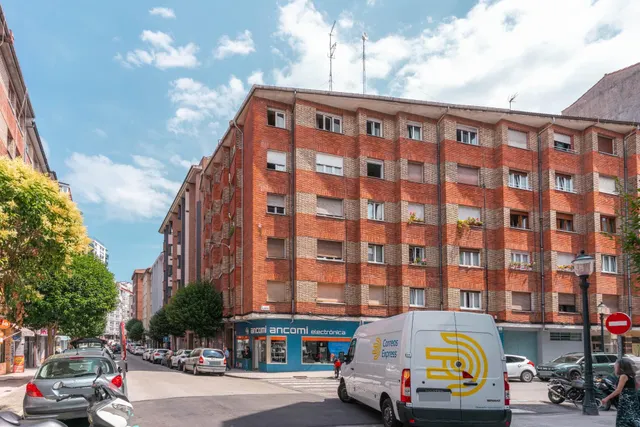 Vivir en el centro de Gijón y tener la playa de San Lorenzo a solo 600 metros. — 23