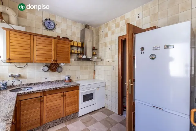 AMPLIO PISO JUNTO GRAN CAPITAN — 10