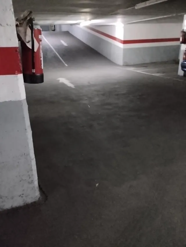 PLAZA DE PARKING EN VENTA-BELLVITGE — 5