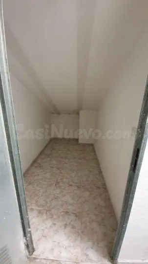 SE ALQUILA APARTAMENTO EN ZONA UNIVERSIDAD - foto 5