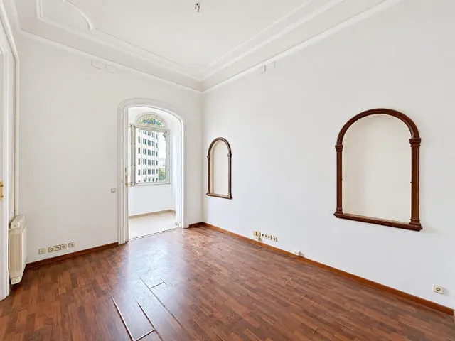 Oficina de 184 m2 con carácter y mucha luz en Passeig de Gràcia — 13