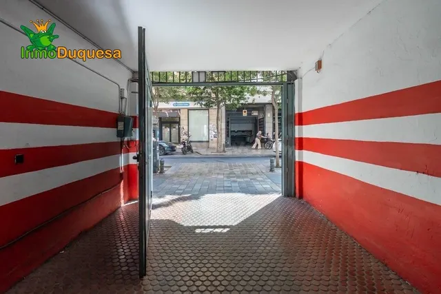 3 PLAZAS DE APARCAMIENTO juntas en Pedro Antonio de Alarcón. — 4