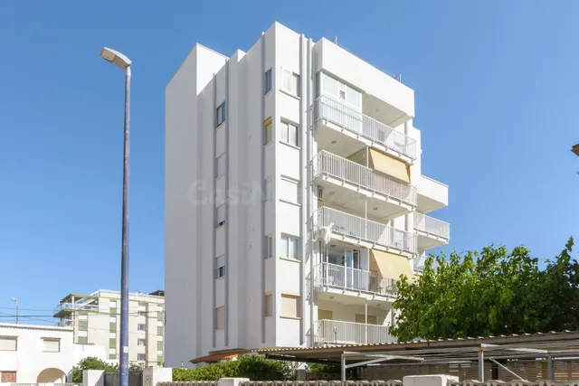 Apartamento en Playa Piles: Ideal para Inversión o Vacacione - foto 2
