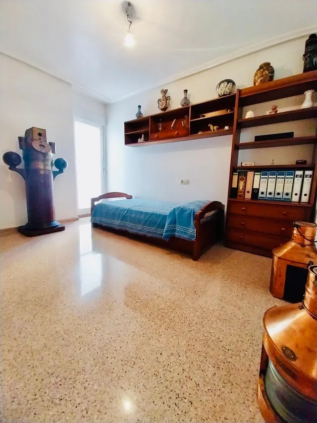 Piso de gran tamaño y excelentes calidades en pleno centro de Almoradí. — 40