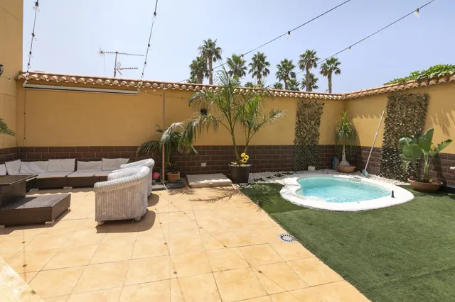 Espectacular casa con piscina a 15 minutos de la playa — 24