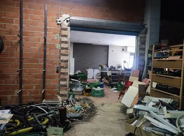 Oportunidad de inversión en zona estratégica: Local de 500 m2 en Gandía — 3