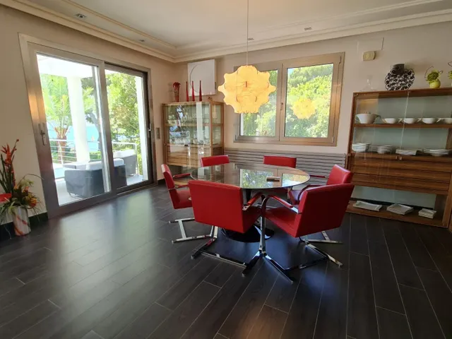 Villa de Lujo en primera línea — 10