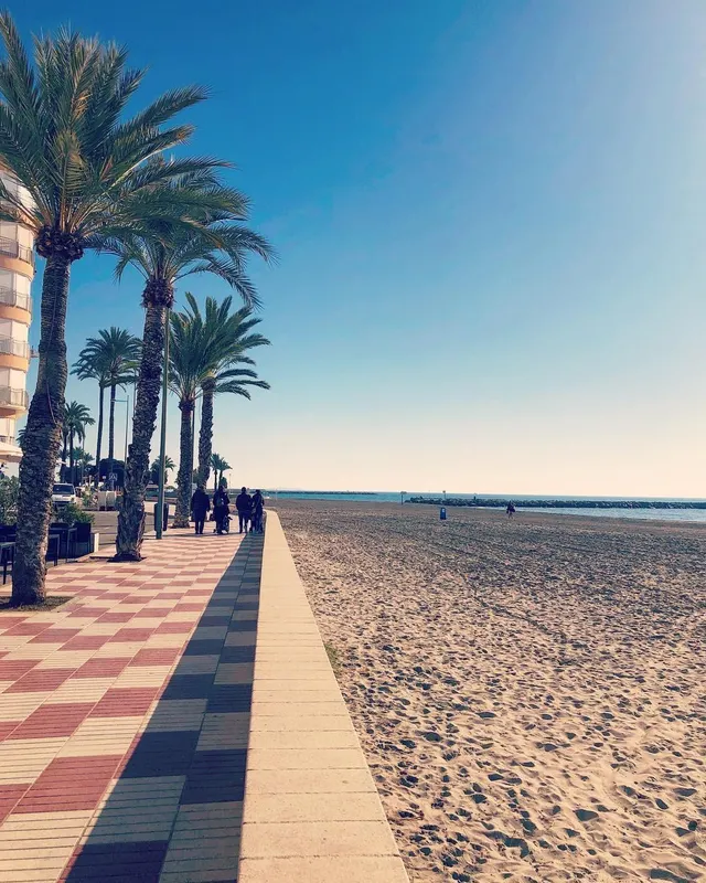 Apartamento luminoso a 150 metros de la Playa de Levante — 33
