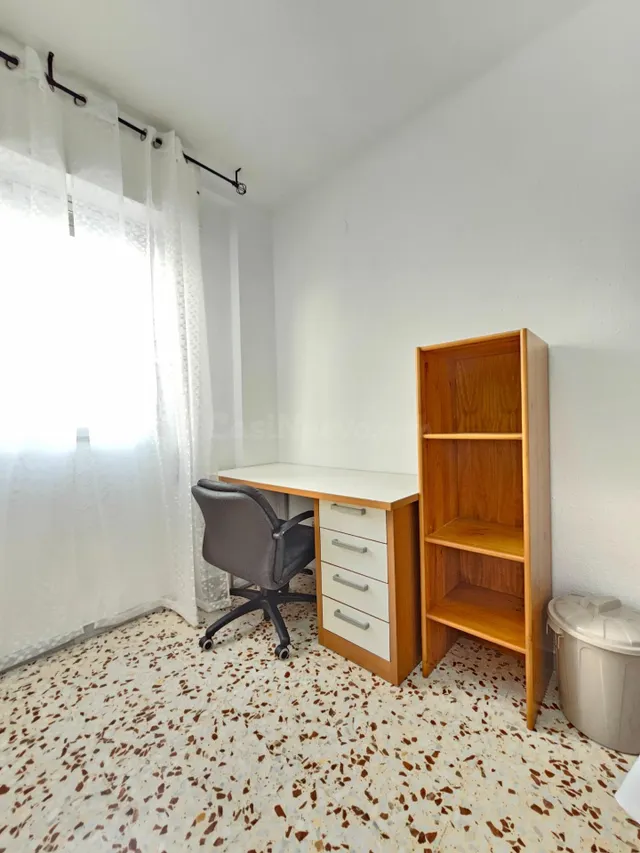 2 habitaciones DISPONIBLES! EXCLUSIVO PARA CHICAS ESTUDIANTE - foto 5