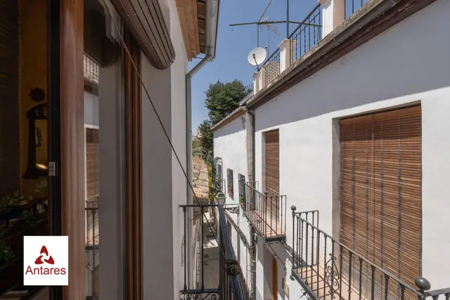 Espectacular casa con vistas directas a la Alhambra y Licencia Turística Activa en el Albaicín — 43