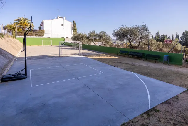 Piso reformado con espectaculares vistas de Sevilla, piscina y garaje doble en Mairena del Aljarafe — 18