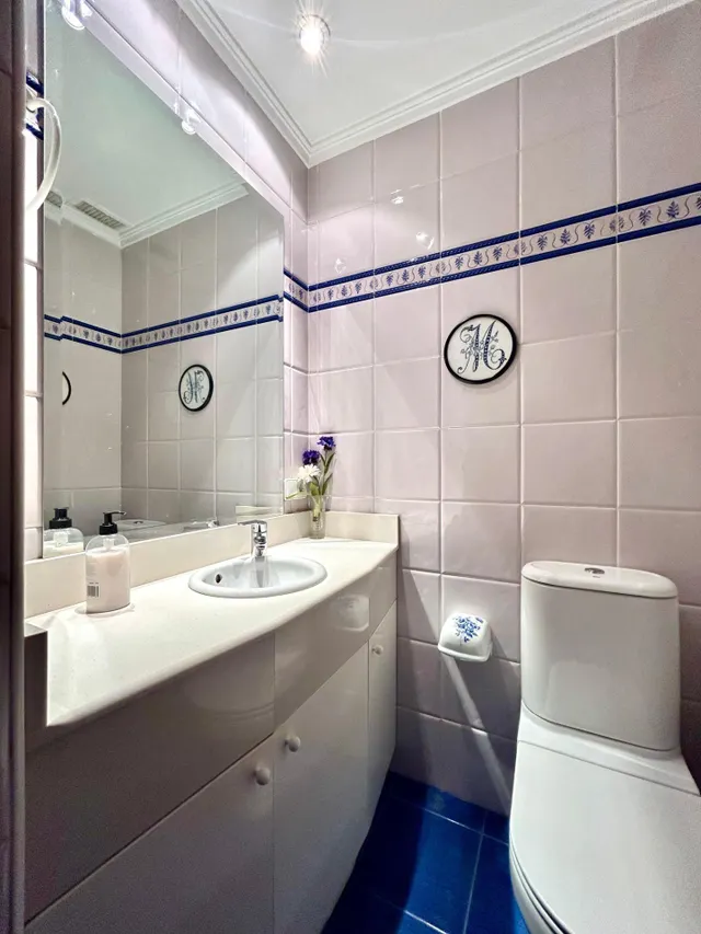 Piso amplio y luminoso con 3 habitaciones y grandes balcones en San Juan — 23