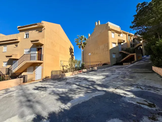 Maravilloso duplex con vistas al mar, parking y piscina comunitaria. — 36