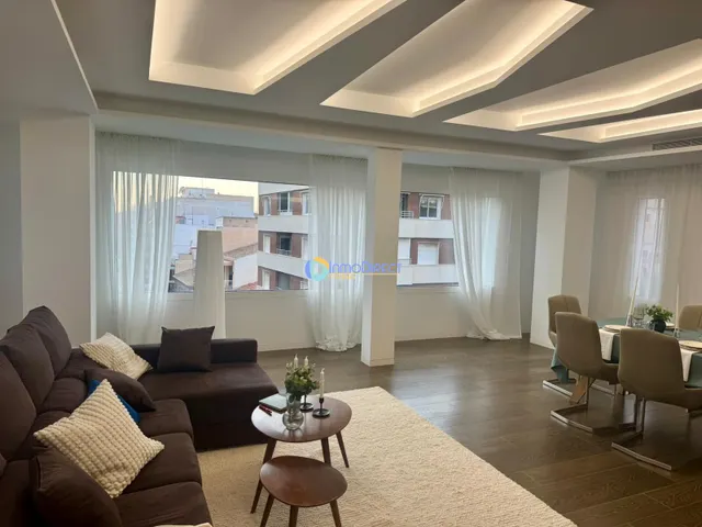 Edificio uso mixto de obra nueva en Centro de Torrevieja — 7