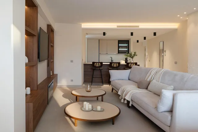 PISO TOTALMENTE REFORMADO EN LA MEJOR ZONA DE MÁLAGA — 7