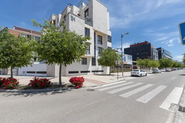 Plaza de garaje en urbanización privada pts — 15