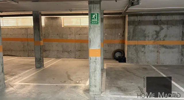 ESTUDIO HOME MADRID OFRECE vivienda de 99 m2 construidos, en urbanización cerrada, en la zona de Montecarmelo. — 20