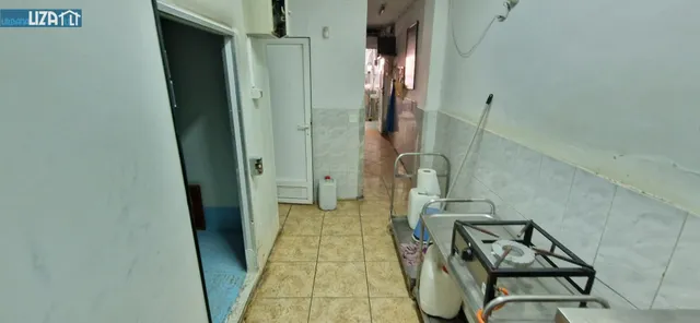 Amplio local comercial a pie de calle — 6