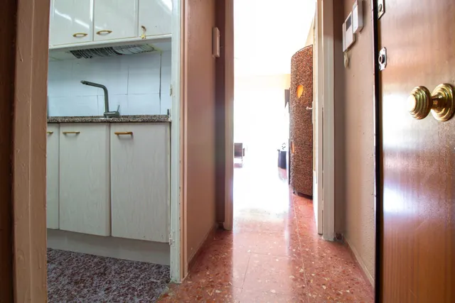 CENTRICO , SOLEADO, 3 DORMITORIOS, ASCENSOR. — 7