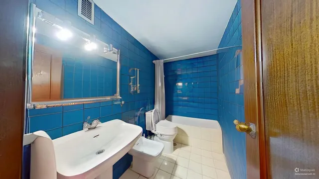 EXCELENTE ZONA, PISO TOTALMENTE EXTERIOR CON LA MEJOR ORIENTACION- ESTE, MUY LUMINOSO, 7º PISO, BUENA FINCA CARAVISTA. — 49