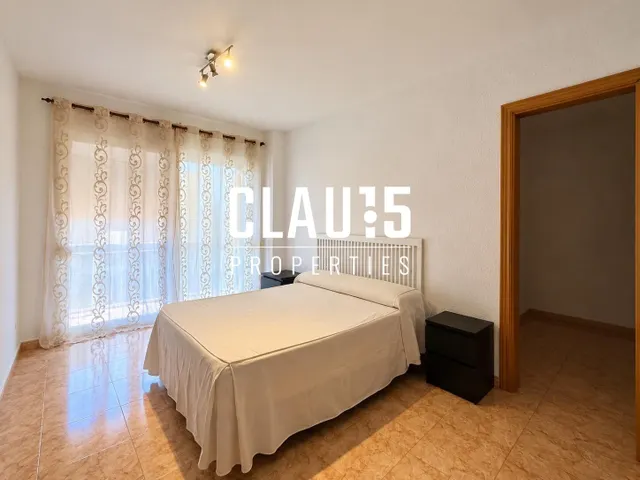 Exclusivo piso esquinero en venta a 10 min de la playa en Canet de Mar — 14