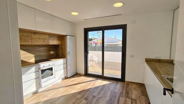 Alquiler de  chalet independiente en Oasis Park, Vendrell — 6