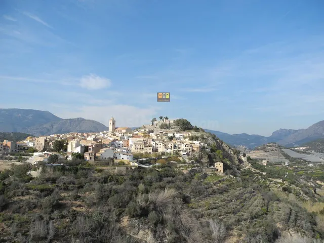 CASA DE PUEBLO A LA VENTA (POLOP)