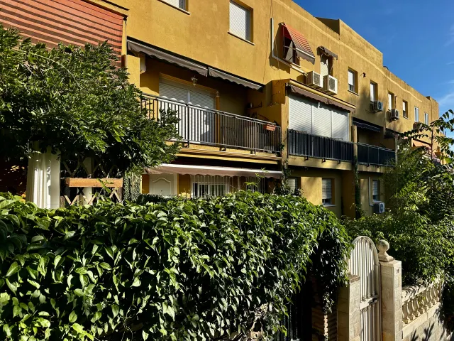 Duplex con apartamento independiente y patio privado en Málaga — 39