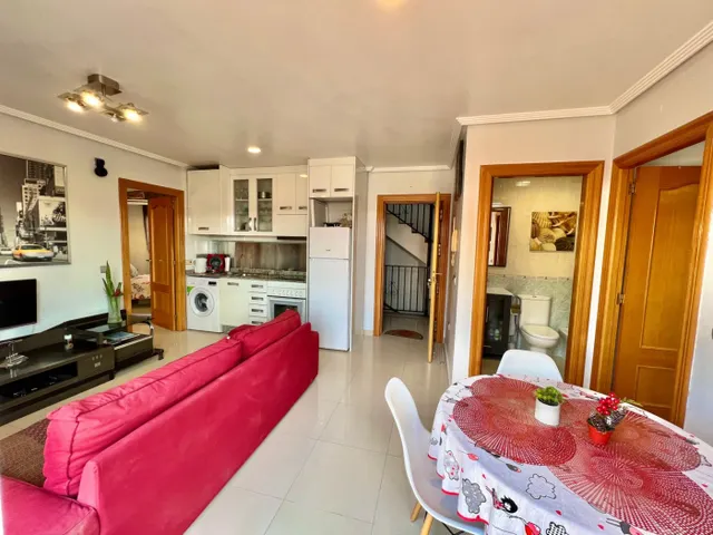 ATICO con 30m2 de terraza. 400m. de la playa. Licencia turística. Céntrico. — 11